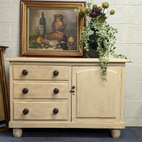 Cottage style Storage Base