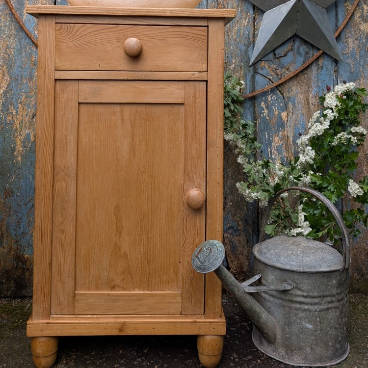 Vintage Pine Bedside