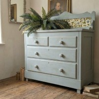 Pretty Painted Washstand