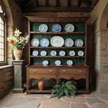 Traditional Oak Dresser